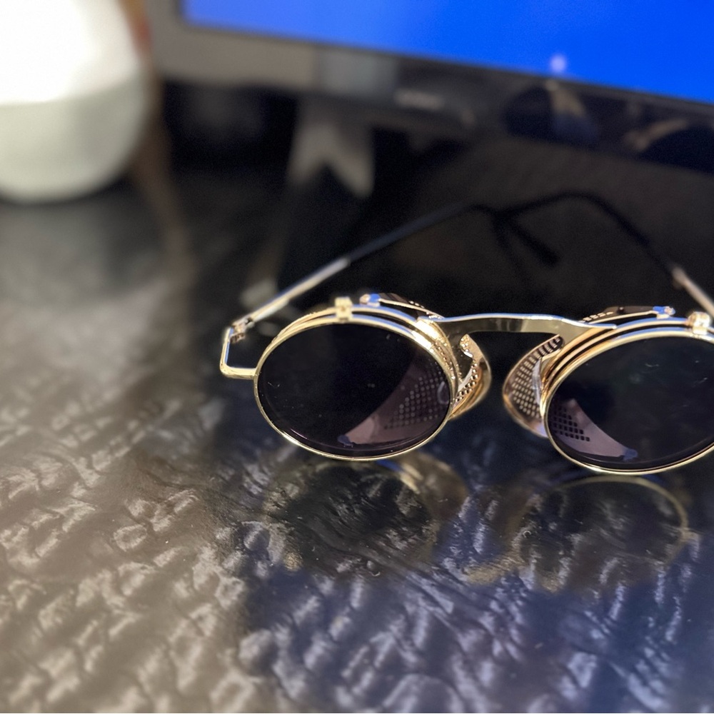 Gold and Black Round Sunglasses
